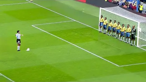 英超第35轮纽卡斯尔联0-2阿森纳：10.8亿焦点大战！厄德高惊险滑铲破门，马丁内利乌龙助攻！